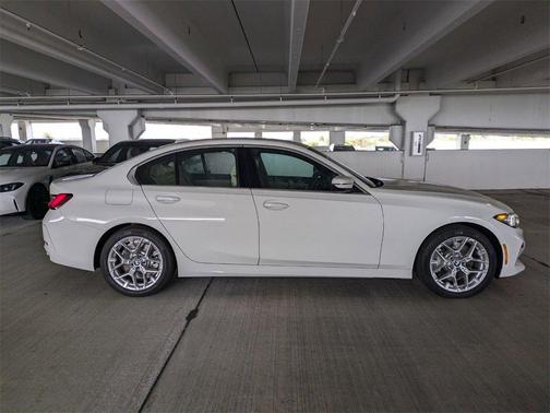 2025 BMW 330 i