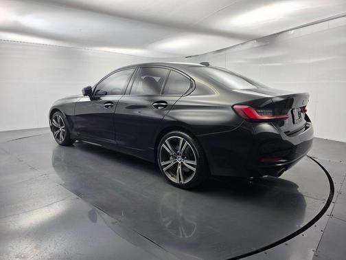 Jet Black 2023 BMW 330 i