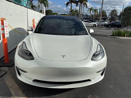 2023 Tesla Model 3 Base
