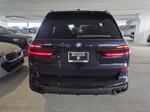 2026 BMW X7 M60i