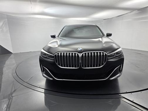 2022 BMW 750 i xDrive