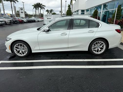2025 BMW 330 i