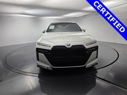 2024 BMW 760 760i xDrive