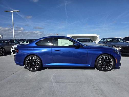 2026 BMW 230 i