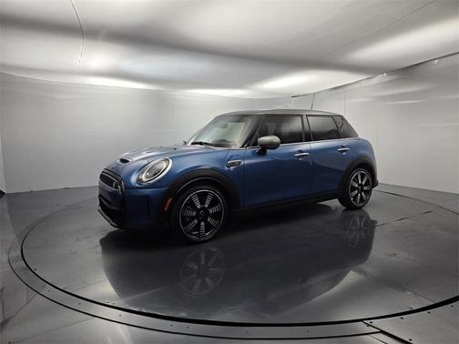 2023 MINI Hardtop Cooper S