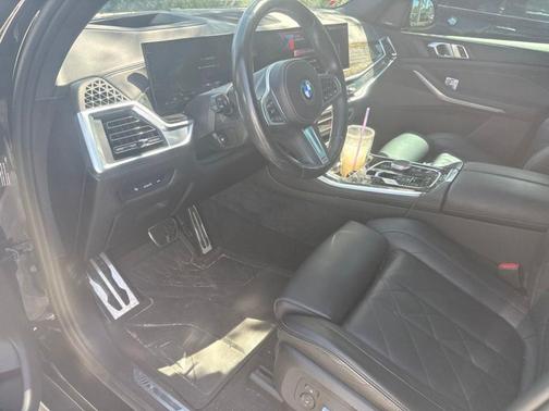 Black Sapphire Metallic 2024 BMW X5 xDrive40i
