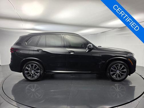 Black Sapphire Metallic 2024 BMW X5 xDrive40i