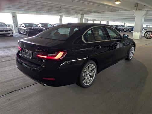2025 BMW 330 i