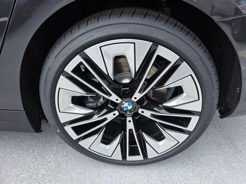 Dark Graphite Metallic 2026 BMW i5 eDrive40