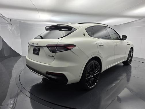 2023 Maserati Levante Modena S