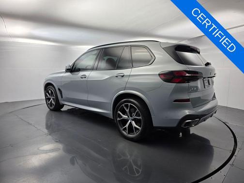 Gray Metallic 2026 BMW X5 sDrive40i