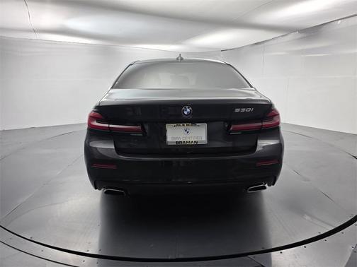 2023 BMW 530 i