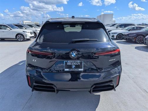 2026 BMW iX xDrive45