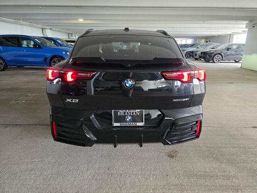 Black Sapphire Metallic 2026 BMW X2 xDrive28i