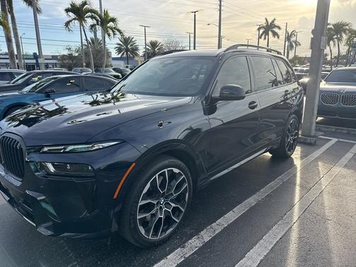 2025 BMW X7 xDrive40i