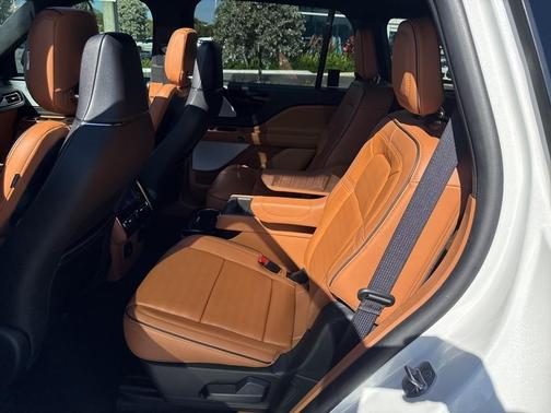 2025 Lincoln Aviator Black Label AWD