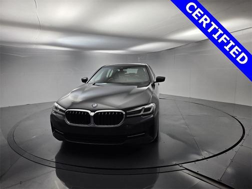 2022 BMW 530 i