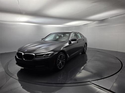2022 BMW 530 i