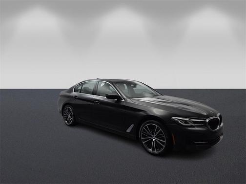 2022 BMW 530 i