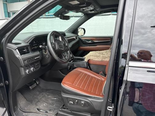 2023 GMC Yukon Denali Ultimate