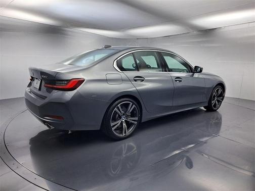 2024 BMW 330 i