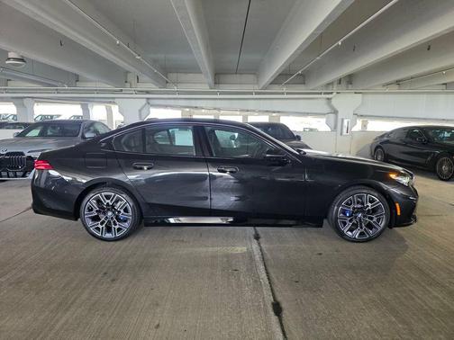 Black Sapphire Metallic 2027 BMW 530 i