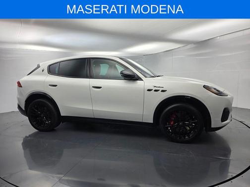 Bianco 2025 Maserati Grecale Modena