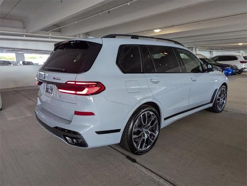 2026 BMW X7 M60i