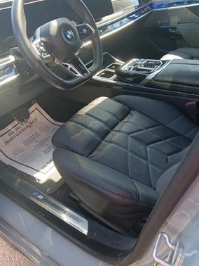 2023 BMW 760 760i xDrive