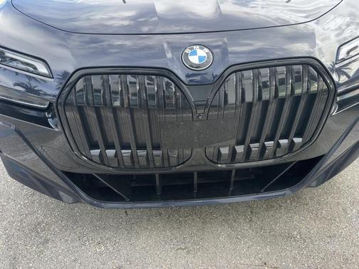 2023 BMW 760 760i xDrive