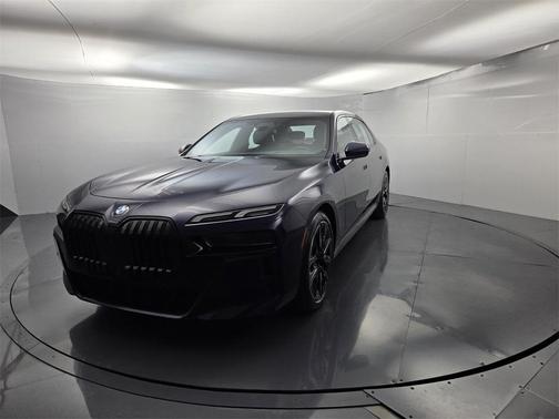 2023 BMW 760 760i xDrive