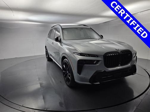 2023 BMW X7 M60i