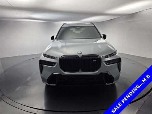 2023 BMW X7 M60i
