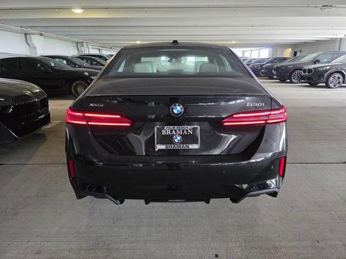 Black Sapphire Metallic 2027 BMW 530 i xDrive