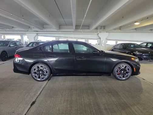Black Sapphire Metallic 2027 BMW 530 i xDrive