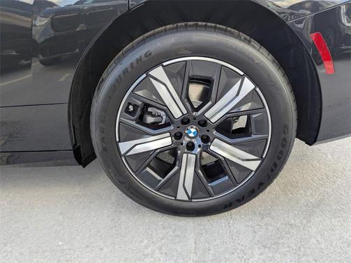 2026 BMW iX xDrive45