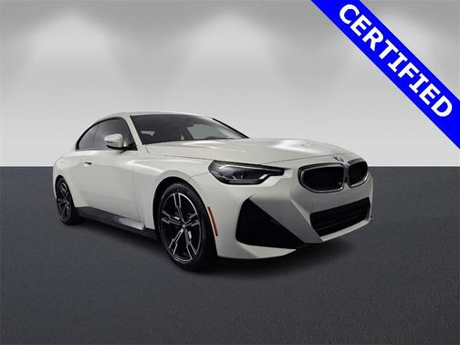 2022 BMW 230 i