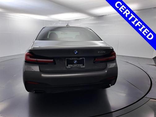 2022 BMW 540 i