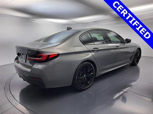2022 BMW 540 i