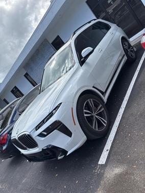 2023 BMW X7 xDrive40i