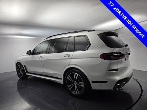 2023 BMW X7 xDrive40i
