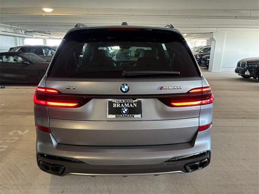 2026 BMW X7 M60i