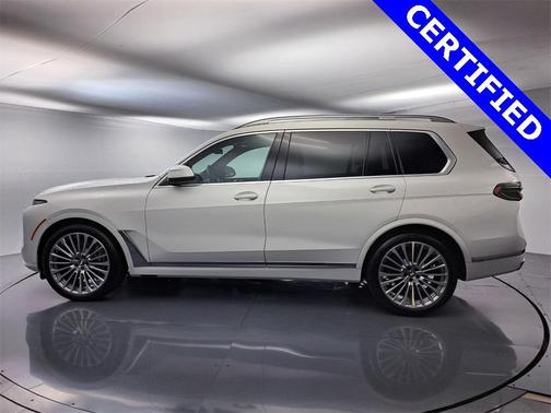 2025 BMW X7 xDrive40i