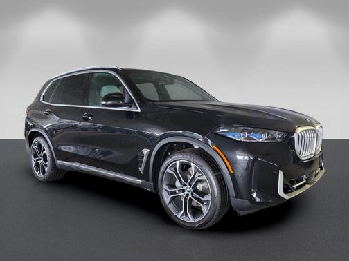 Black Sapphire Metallic 2026 BMW X5 sDrive40i