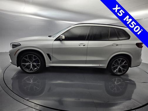 2021 BMW X5 M50i