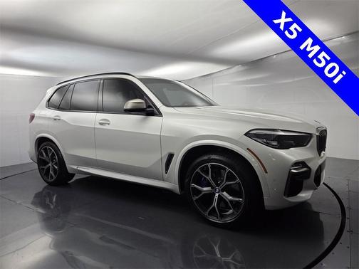 2021 BMW X5 M50i