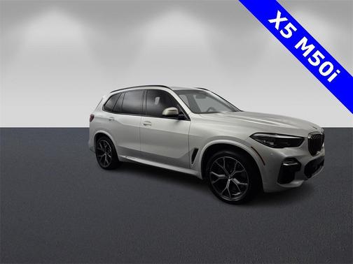2021 BMW X5 M50i