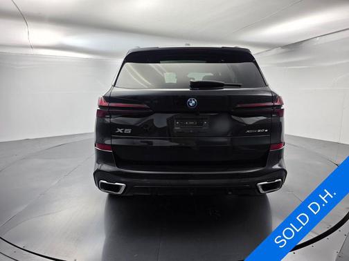 Black Sapphire Metallic 2025 BMW X5 PHEV xDrive50e