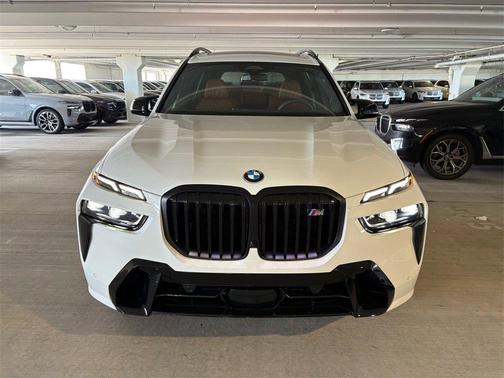 2026 BMW X7 M60i