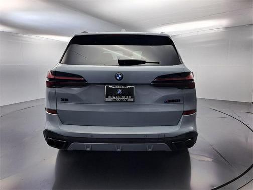 2024 BMW X5 M60i